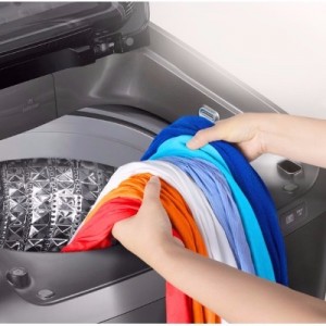 Bí quyết giặt quần áo không bị hôi vào những ngày mưa