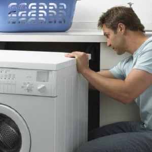 Lỗi E2 máy giặt Aqua là gì và cách sửa lỗi nhanh chóng