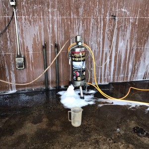 Dung dịch rửa xe không chạm tại Bình Dương