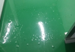 Sơn epoxy bị phồng rộp phải làm sao? Nguyên nhân & cách xử lý hiệu quả