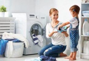 Lưu ý khi giặt quần áo cho bé