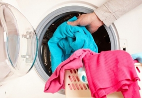 8 loại quần áo không nên giặt máy