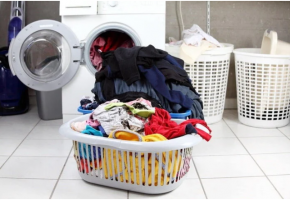 Khối lượng giặt ghi trên máy là quần áo khô hay ướt?